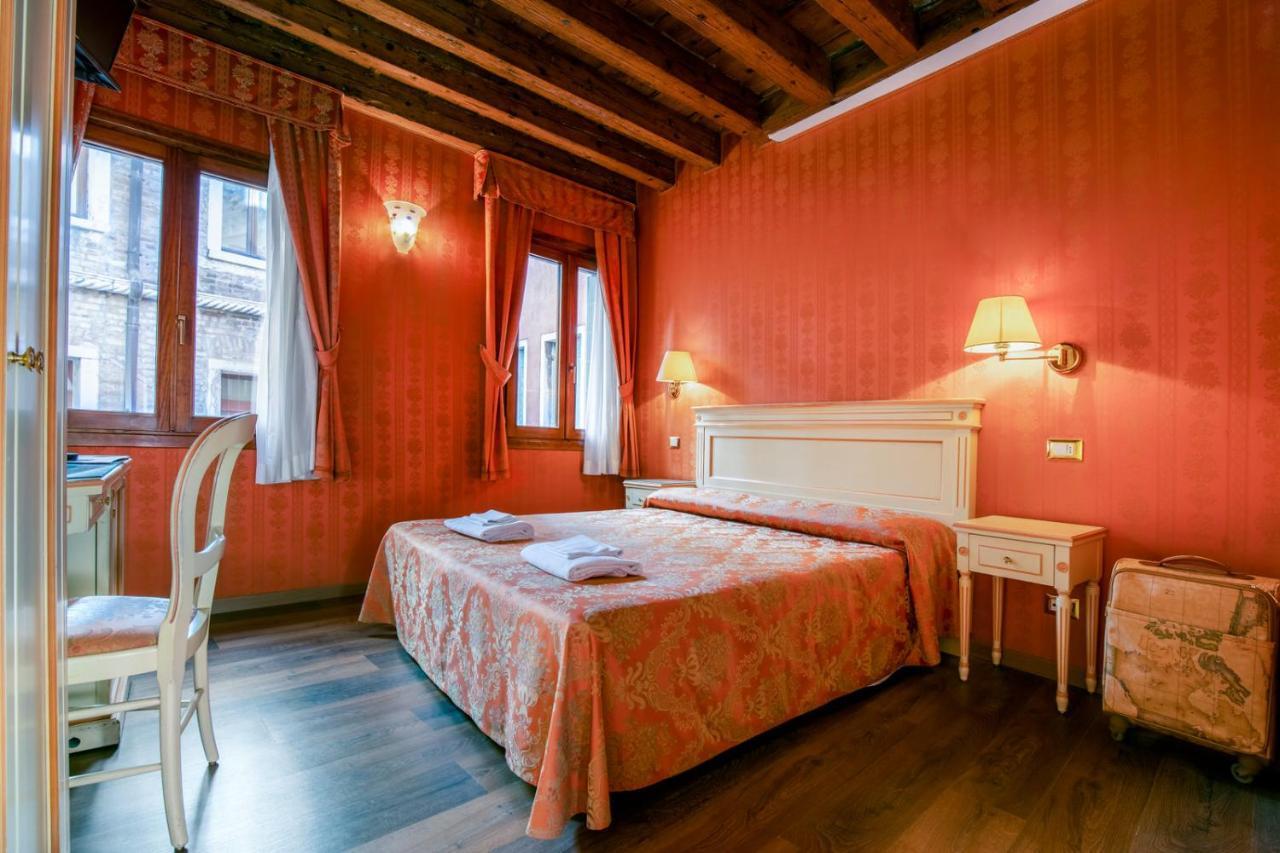 Bed and Breakfast Lanterna Di Marco Polo à Venise Extérieur photo