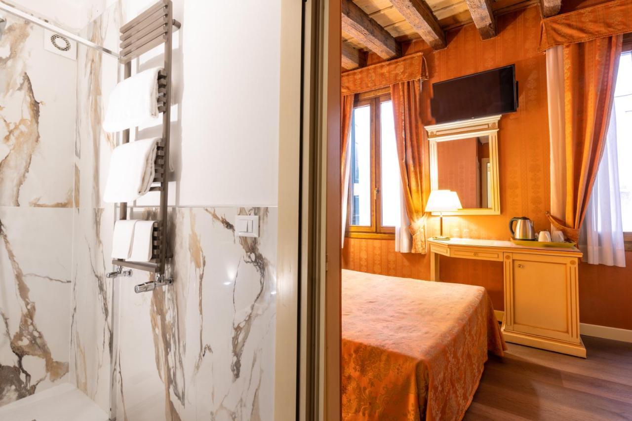 Bed and Breakfast Lanterna Di Marco Polo à Venise Extérieur photo