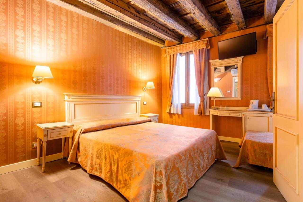 Bed and Breakfast Lanterna Di Marco Polo à Venise Extérieur photo